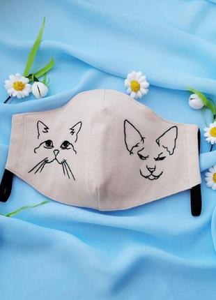Дизайнерська тканинна маска трикотажна з ручною вишивкою кіт сфінкс