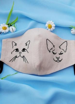 Дизайнерская маска тканевая трикотажная с ручной вышивкой кот сфинкс2 фото