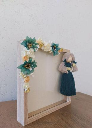Бірюзова скарбничка лялька макраме з квітами2 фото