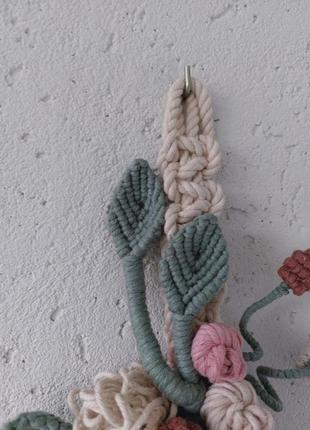 Настенное панно макраме цветы розовое