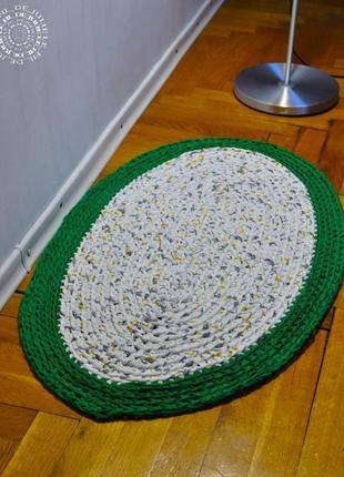 Плетений килимок з трикотажної і стрічкової пряжі2 фото