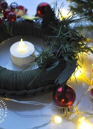 Рождественский (новогодний) венок из трикотажной пряжи / різдвяний віночок1 фото