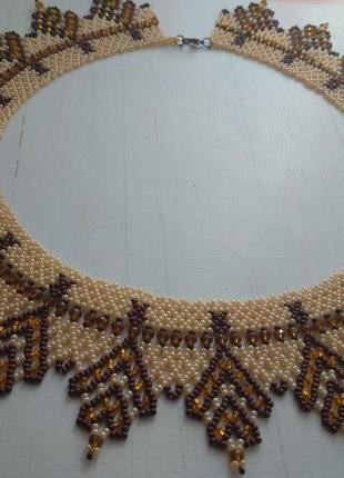 Селянка з бісеру кавова