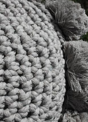 Декоративна подушка "колір льон" з помпонами в стилі бохо4 фото