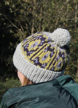 Knitted hat - в'язана шапка