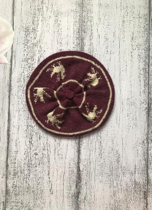 Крутий бере в'язаний головний убір