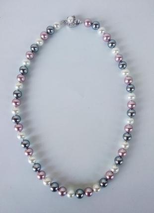 Намисто з різнобарвних перлів
