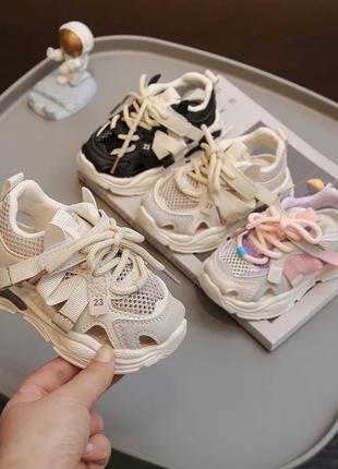 Стильні відкриті кросівки(24)