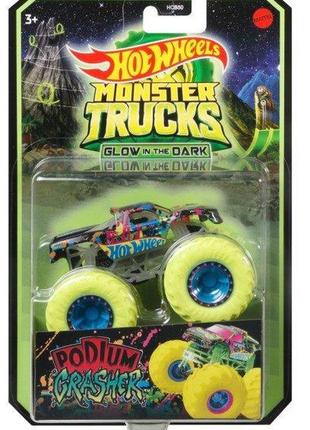 Машинка-внедорожник mattel светящиеся в темноте monster trucks hot wheels, 1:64, в асс. hcb50