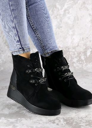 Жіночі зимові черевики louis чорні1 фото