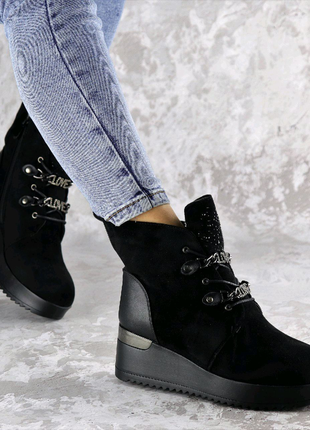 Жіночі зимові черевики louis чорні3 фото