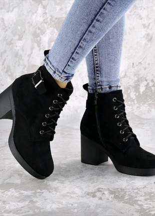 Жіночі зимові черевики чорні lil5 фото