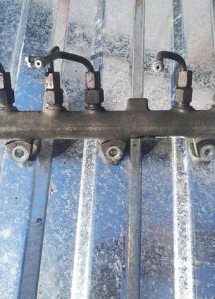 Топливна рейка / рампа fiat stilo / doblo 1.9 jtd 0445214016