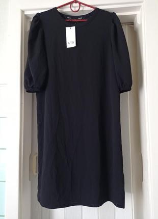 Платье черное с рукавами до локтя1 фото