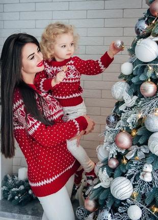 Женский детский свитер со снежинками белый голубой тёплый family look на новогоднюю фотосессию6 фото