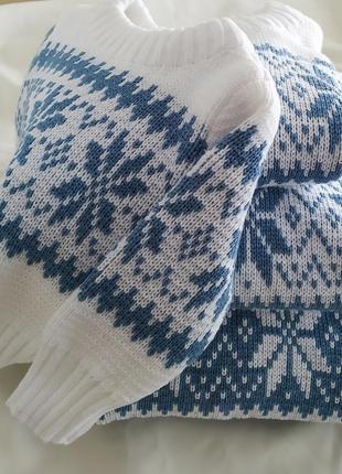 Дитячий светр зі сніжинками білий блакитний теплий family look на новорічну фотосесію4 фото