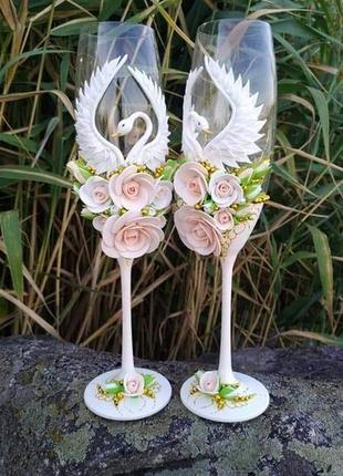 Свадебные бокалы " лебеди " в цвете айвори и золото8 фото