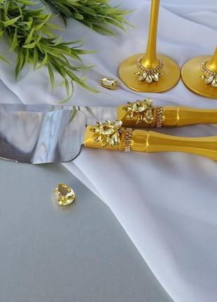 Свадебные бокалы "сияние" в золотом цвете.3 фото