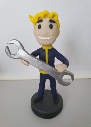 Фигурка vault boy с fallout (полимерная глина)3 фото