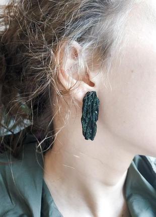 Сережки кора з мохом