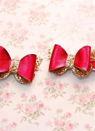 Яскраві модні шпильки метелики з екошкіри