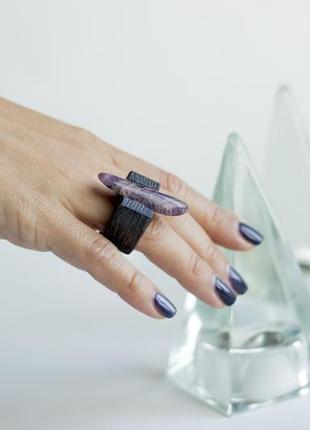 Перстень з довгим мінералом - натуральный камень - необычное кольцо с камнем - деревянное