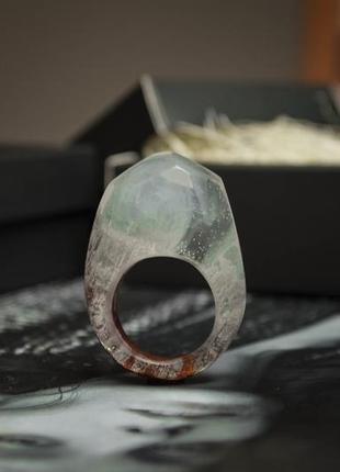 Перстень з екзотичної деревини лайсвуд, подарунок для жінки, кільце з дерева і смоли3 фото