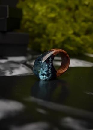 Перстень з горами з екзотичної деревини сапеле, перстень з дерева, подарунок для неї3 фото