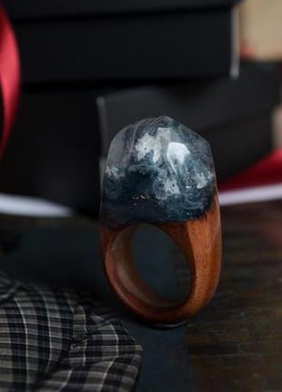 Перстень з екзотичної деревини, кільце з смоли і дерева, подарунок на новий рік6 фото