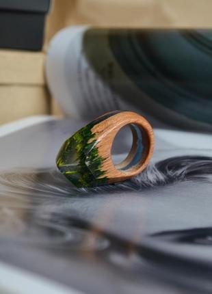 Перстень с лесом и рекой, перстень из дерева и смолы, подарок для девушки5 фото