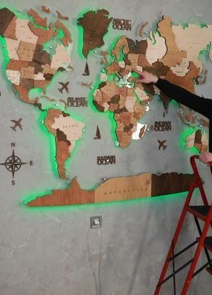 Карта світу з підсвічуванням з дерева3 фото
