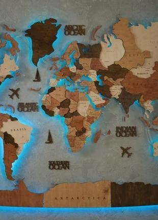 Карта мира с подсветкой из дерева4 фото