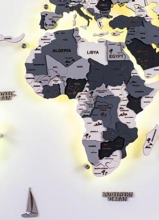 Дерев'яна карта світу на стіну 100х60 см сіро-чорна з підсвічуванням7 фото