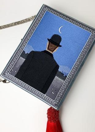 Клатч-книга магріт книга-клатч рене магріт magritte сумка у вигляді книги авторський клатч подарунок3 фото