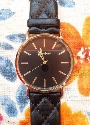 Годинники чорні