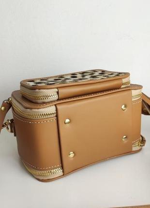 Жіноча маленька шкіряна сумка з леопардовим принтом .10 фото