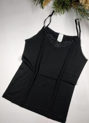 Жіноча чорна з мереживом маєчка хл італійського бренду infil