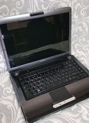 Ноутбук toshiba satellite a300(нероб)