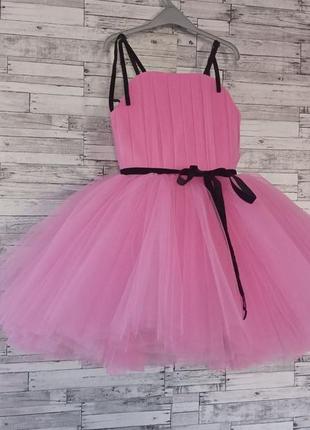 Розовое платье  для девочки