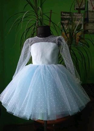 Голубое нарядное платье для девочки