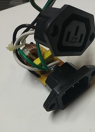 Фільтр електромагнітних перешкод для комп'ютерного блоку живлення