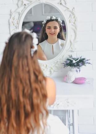 Украшение в прическу венчик с шелковыми цветами