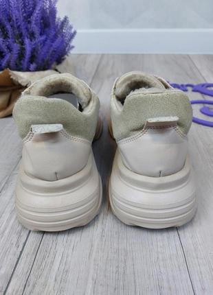 Женские зимние кроссовки на платформе цвет пудровый и оливковый размер 395 фото