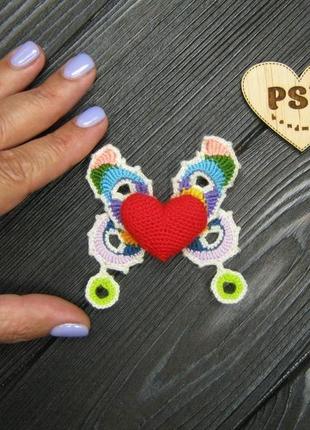 Крылатое сердце с крыльями бабочки. вязаная брошка, оригинальный подарок тонкой ручной работы psk1 фото