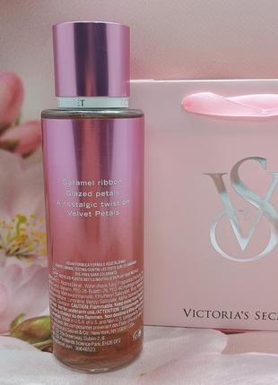 Парфюмированный мист для тела и волос velvet petals candied victoria ́s secret.2 фото