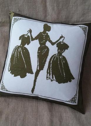 Декоративна наволочка,подушка.ручна вишивка хрестом.