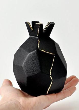 Абстрактна керамічна ваза "чорний гранат" ручної роботи, висота 12см.,арт.№451 фото