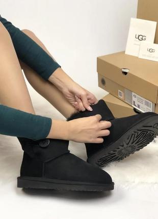 Зимние женские угги на меху ugg australia button low черные (уггі)5 фото