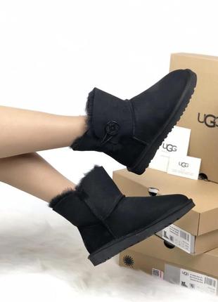 Зимние женские угги на меху ugg australia button low черные (уггі)3 фото