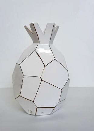 Керамическая ваза для цветов. белая ваза. керамический декор ручной работы. керамическая ваза гранат2 фото